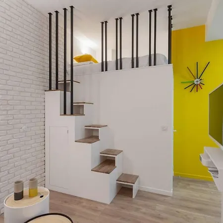 Chic Saint-germain-des-pres For 4 - Prime Location Apartment