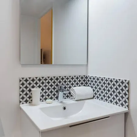 Apartment Chic Saint-germain-des-pres For 4 - Prime Location *