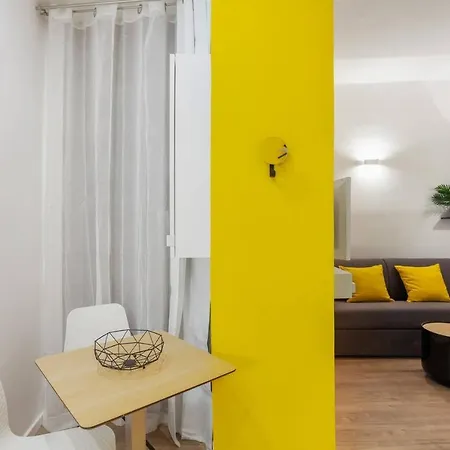Chic Saint-germain-des-pres For 4 - Prime Location Apartment *